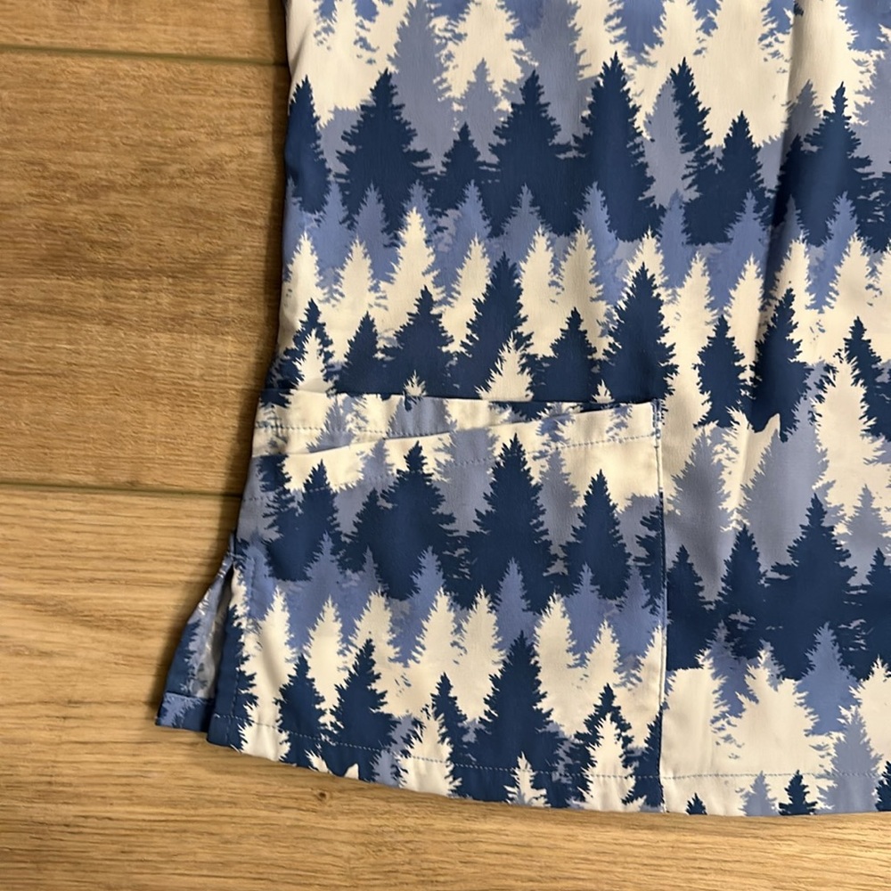 Buttersoft Scrub Top - Picture 3 of 5